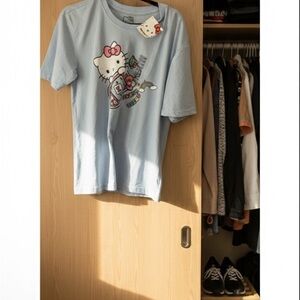 Hello Kitty Blue Rainbow XL Shirt NWT